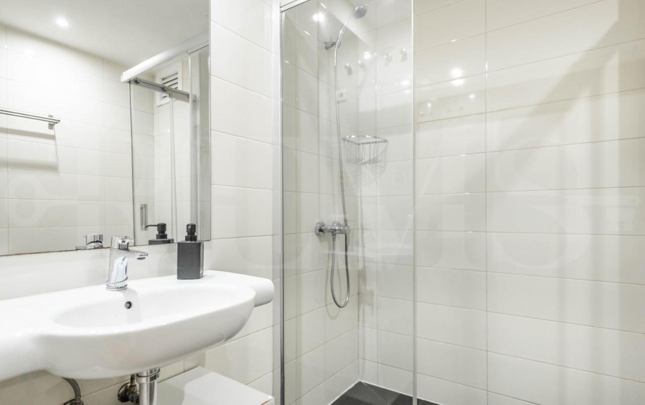 Modern Gem In Heart Of Malaga, Near Sights Rems Apartment Luaran gambar